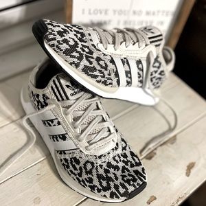 Adidas Swift Run X Leopard Size 6.5 W